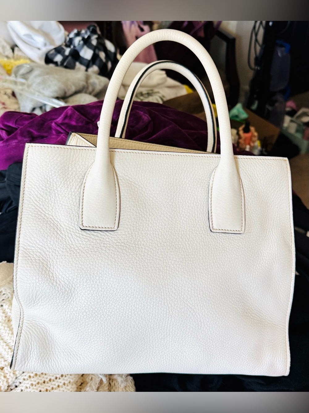 Prada AUTHENTIC Talco Off White Vitello Daino Textured Leather Tote Bag - Picture 5 of 16